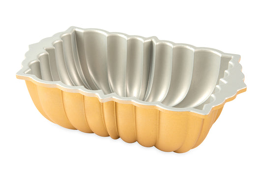 Nordic Ware - 81677 - Classic Fluted Loaf Pan