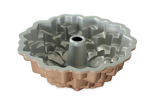 Nordic Ware - 87537 - Blossom Bundt ® Pan