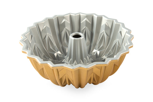 Nordic Ware - 92877 - Cut Crystal Bundt ® Pan