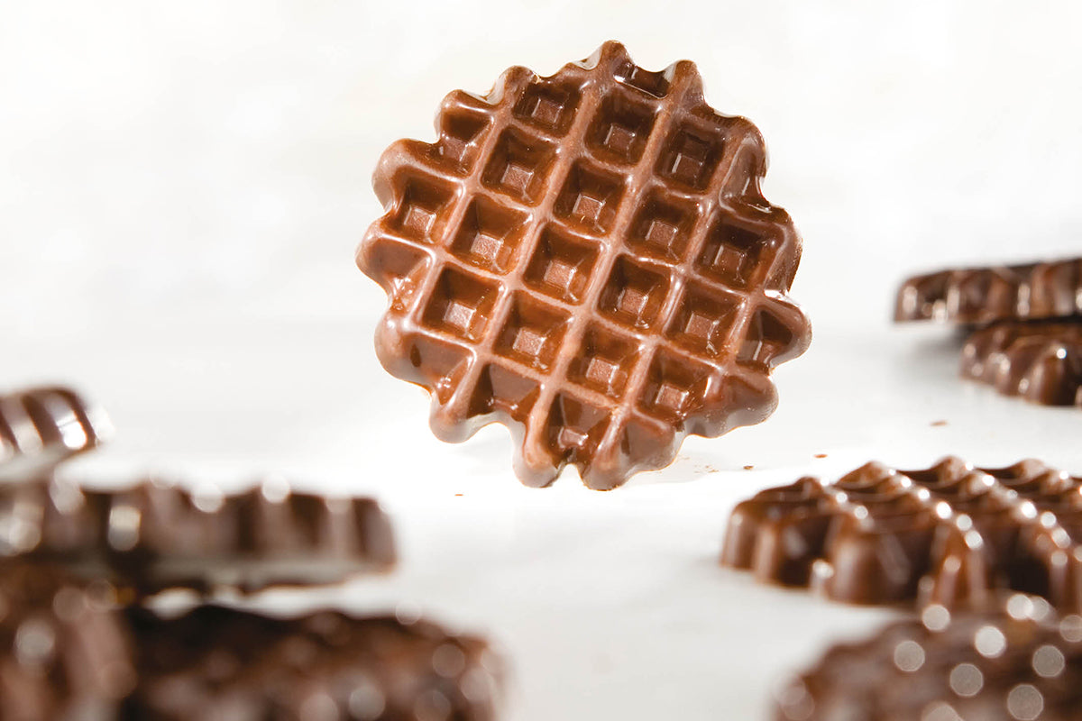 CW1626 - Chocolate World - Chocolate Small Waffle Polycarbonate Mould