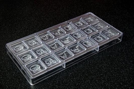 CW1660 - Chocolate World - 7 Christmas Figures Polycarbonate Mould