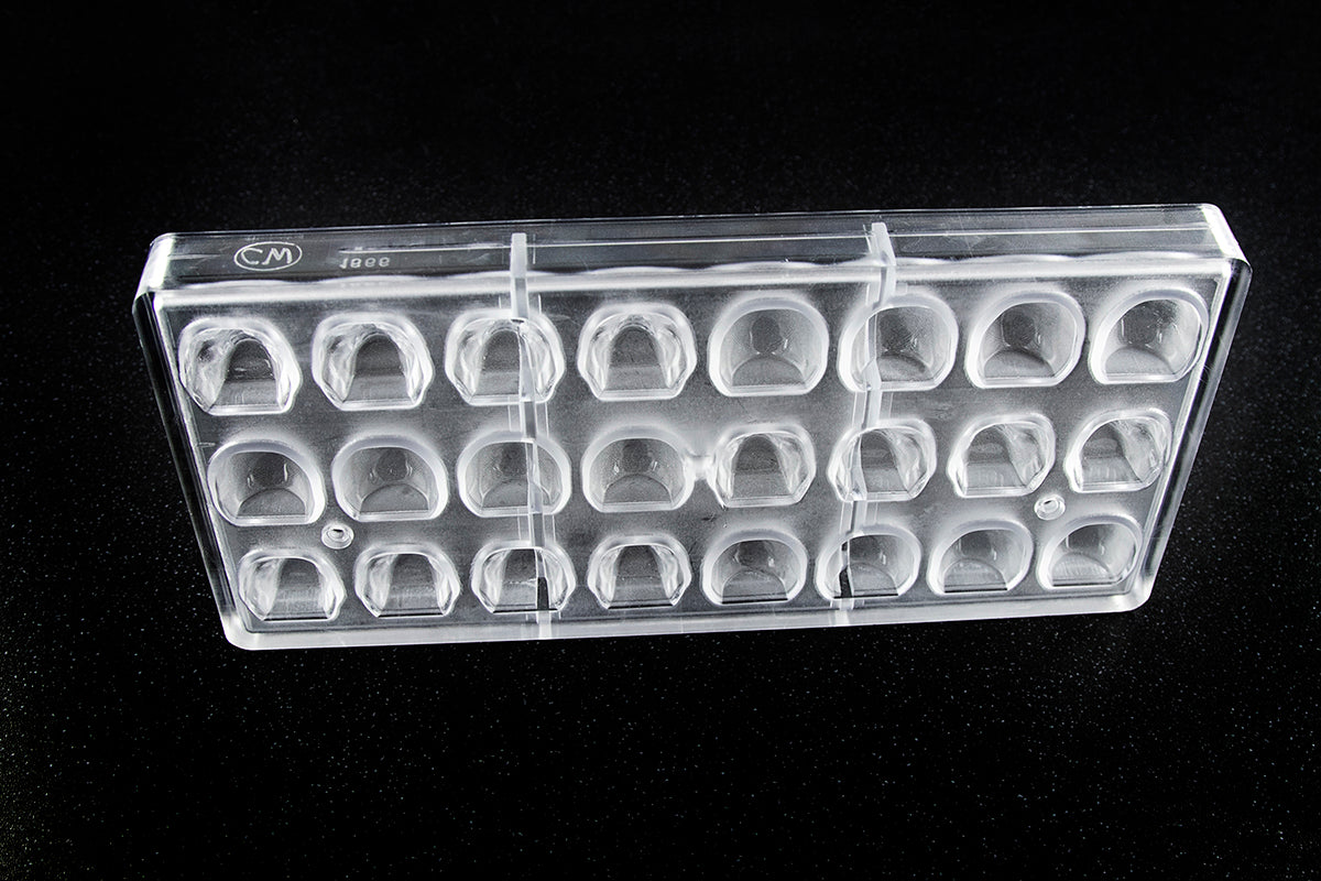 CW1666 - Chocolate World - Chocolate Skull Polycarbonate Mould