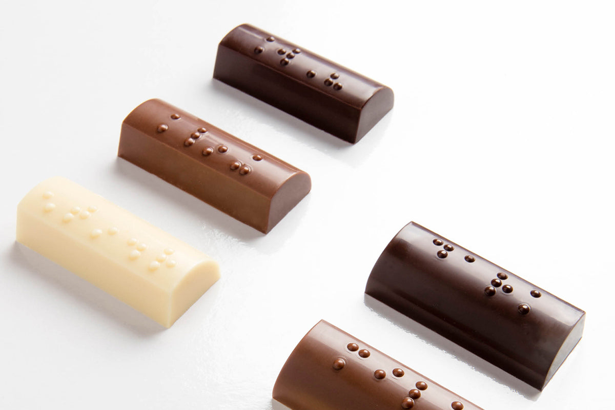 CW1944 - Chocolate World - Braille Praline "White" Polycarbonate Mould