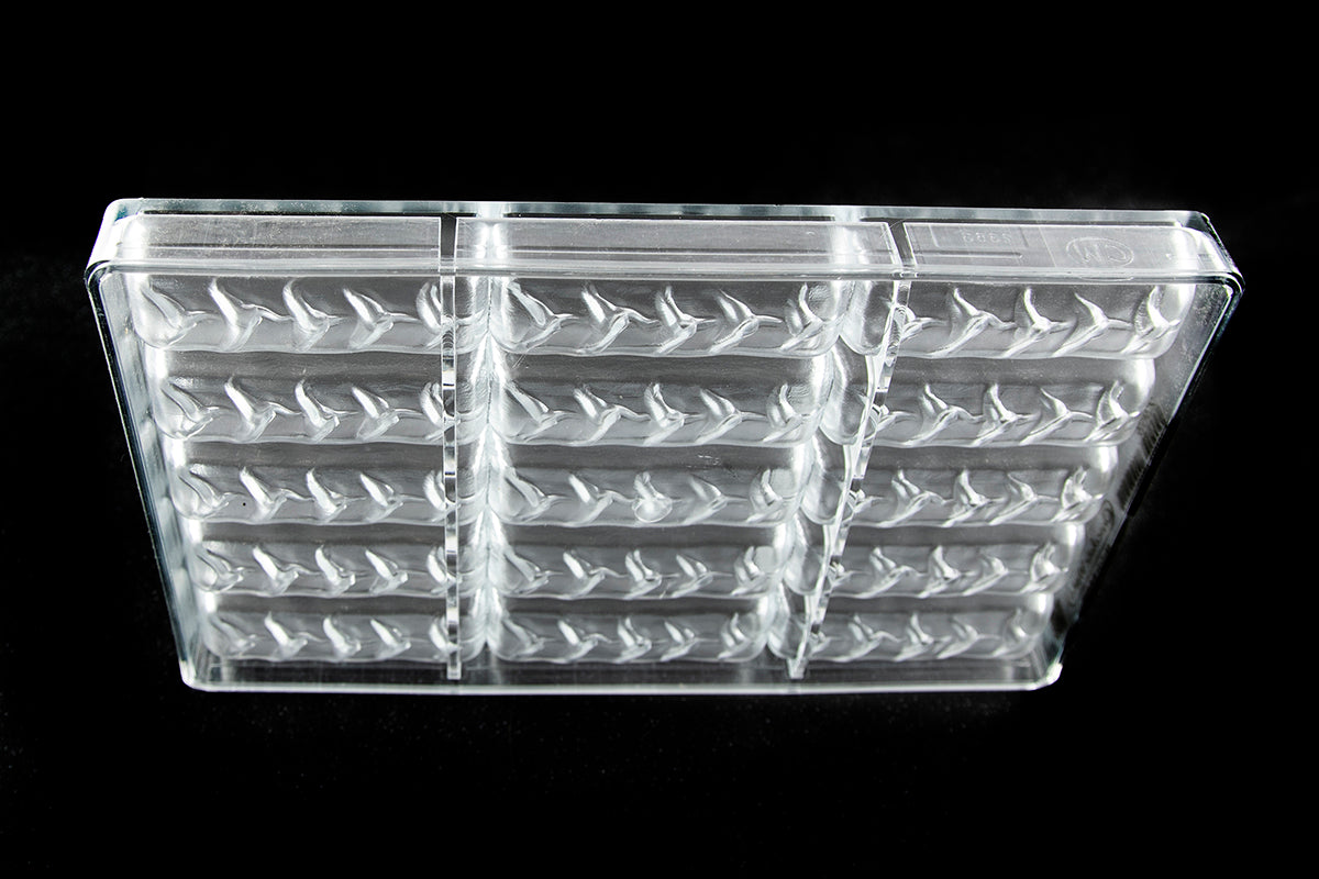 CW2363 - Chocolate World - Enrobed Bar Medium Polycarbonate Mould