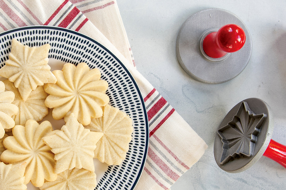 Nordic Ware - 01237 - Pretty Pleated Cookie Stamps