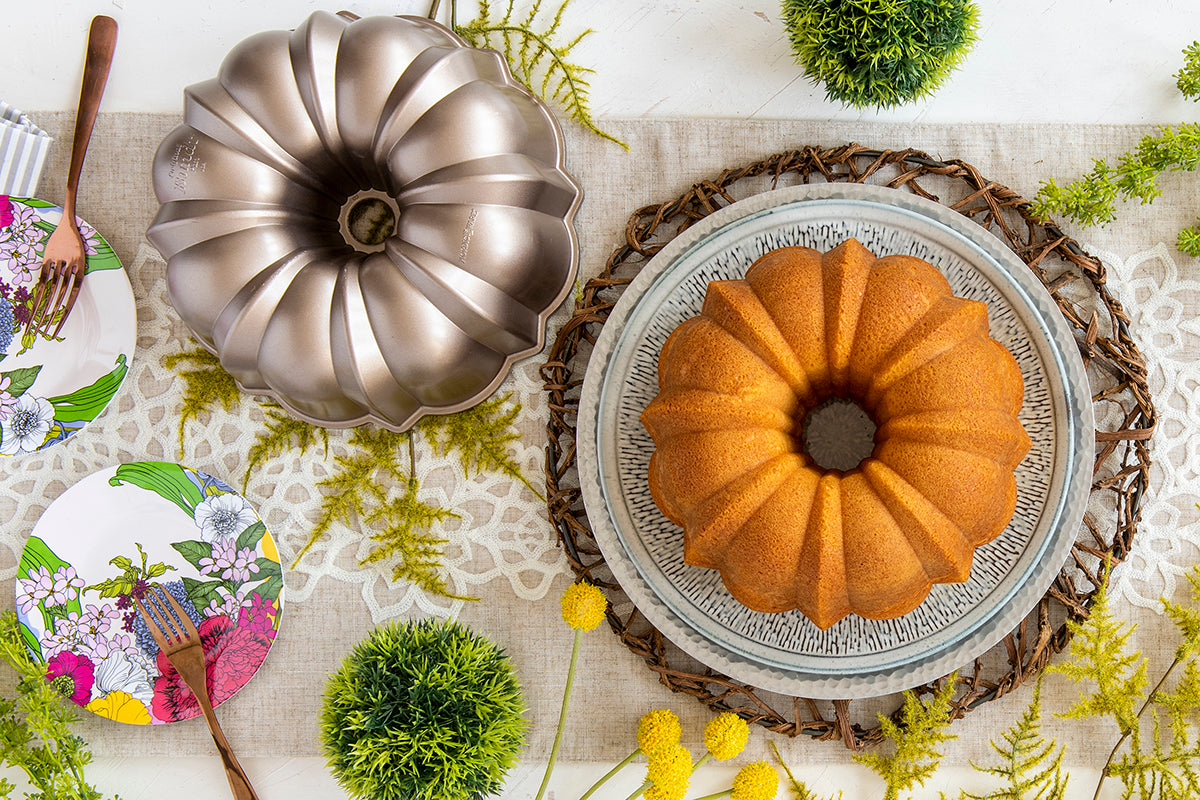 Nordic Ware - 50146 - Toffee Original Bundt ® Pan
