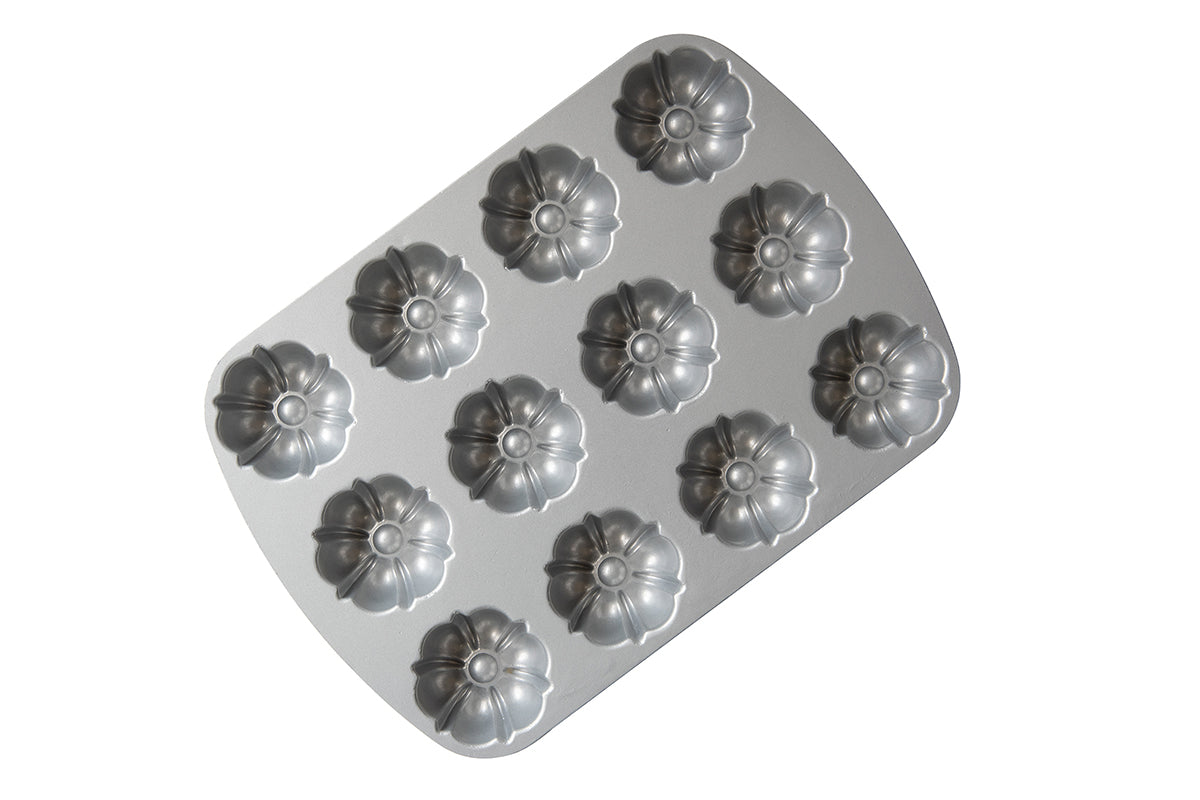 Nordic Ware - 52824 - Bundt ® Brownie Pan