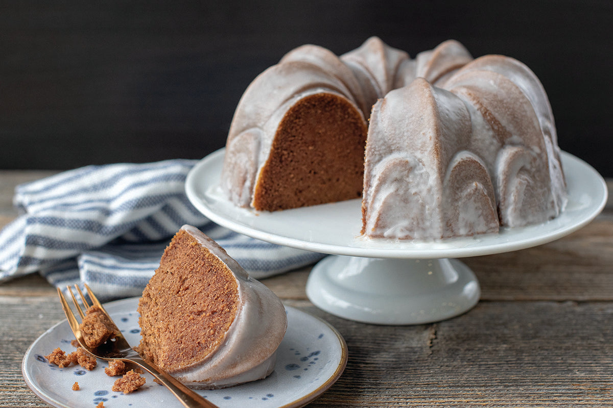 Nordic Ware - 53248 - Fleur De Lis Bundt ® Pan