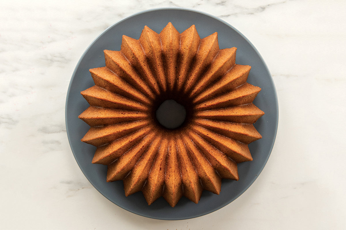 Nordic Ware - 85777 - Brilliance Bundt ® Pan
