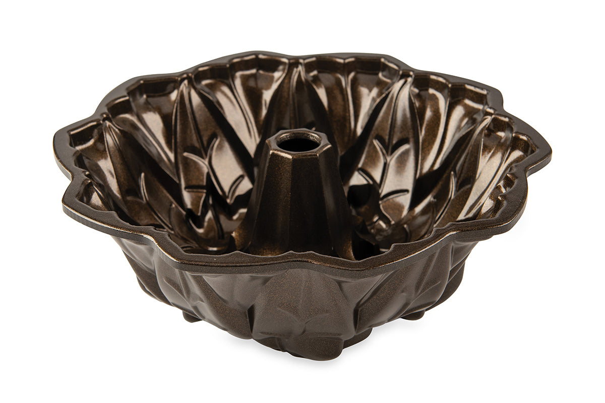 Nordic Ware - 85948 - Harvest Leaves Bundt ®