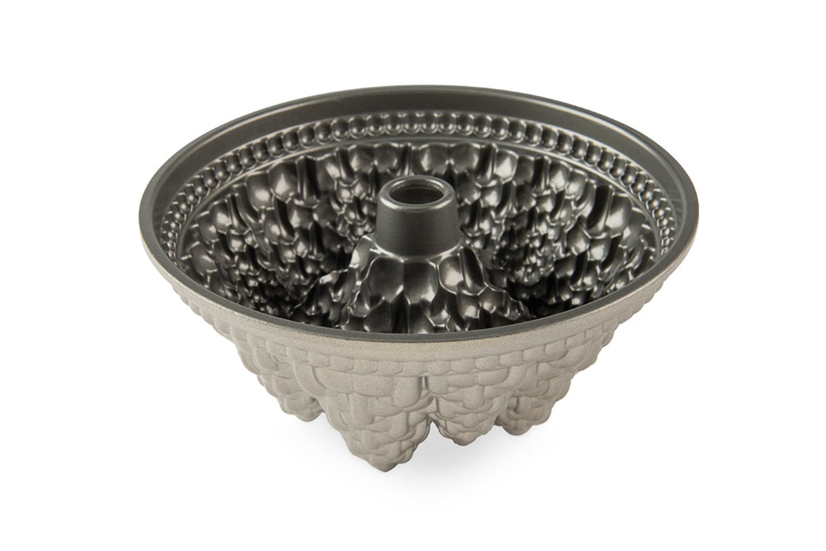 Nordic Ware - 89737 - Pine Forest Bundt® Pan