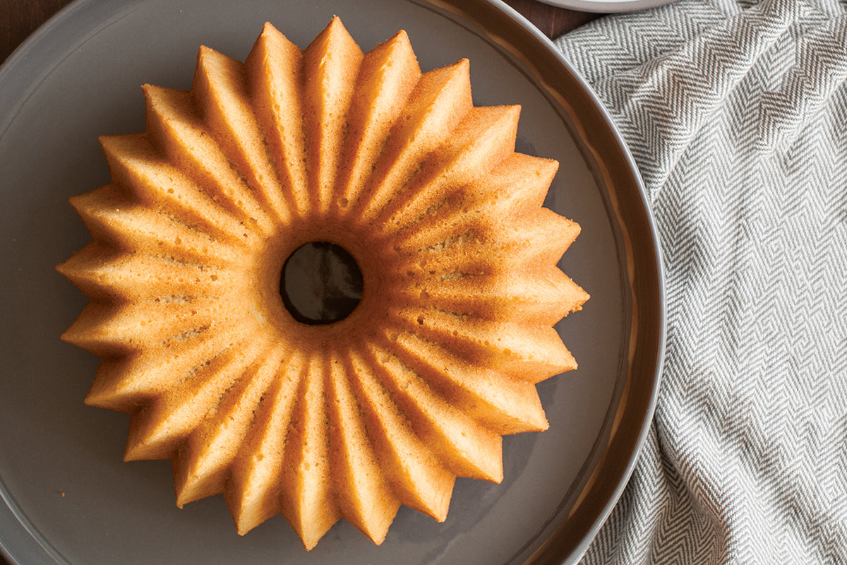 Nordic Ware - 93277 - 5 Cup Brilliance Bundt ® Pan