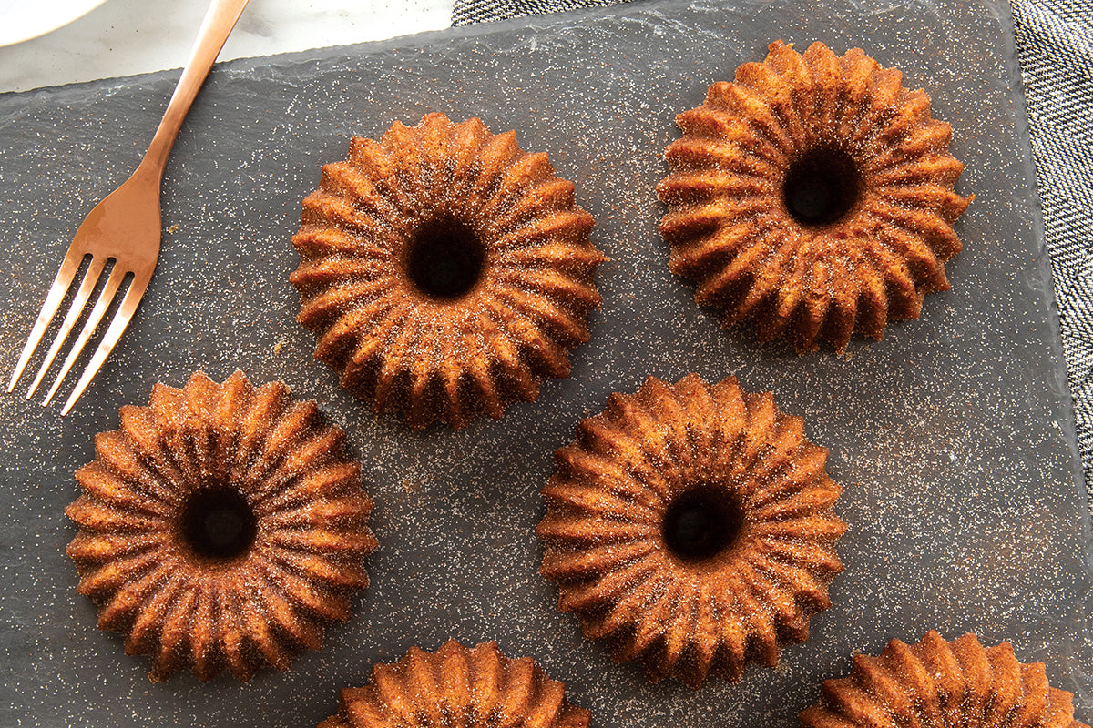 Nordic Ware - 93377 - Brilliance Bundtlette ® Pan