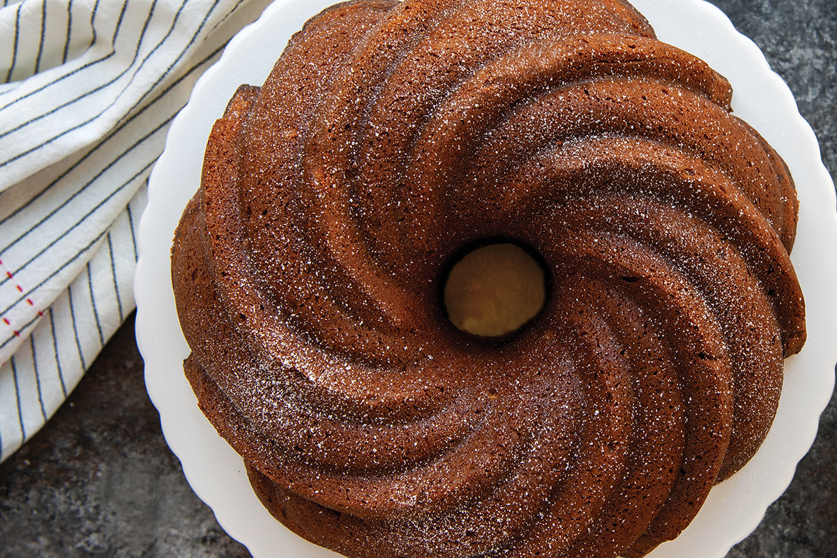 Nordic Ware - 94077 - Gold Swirl Bundt