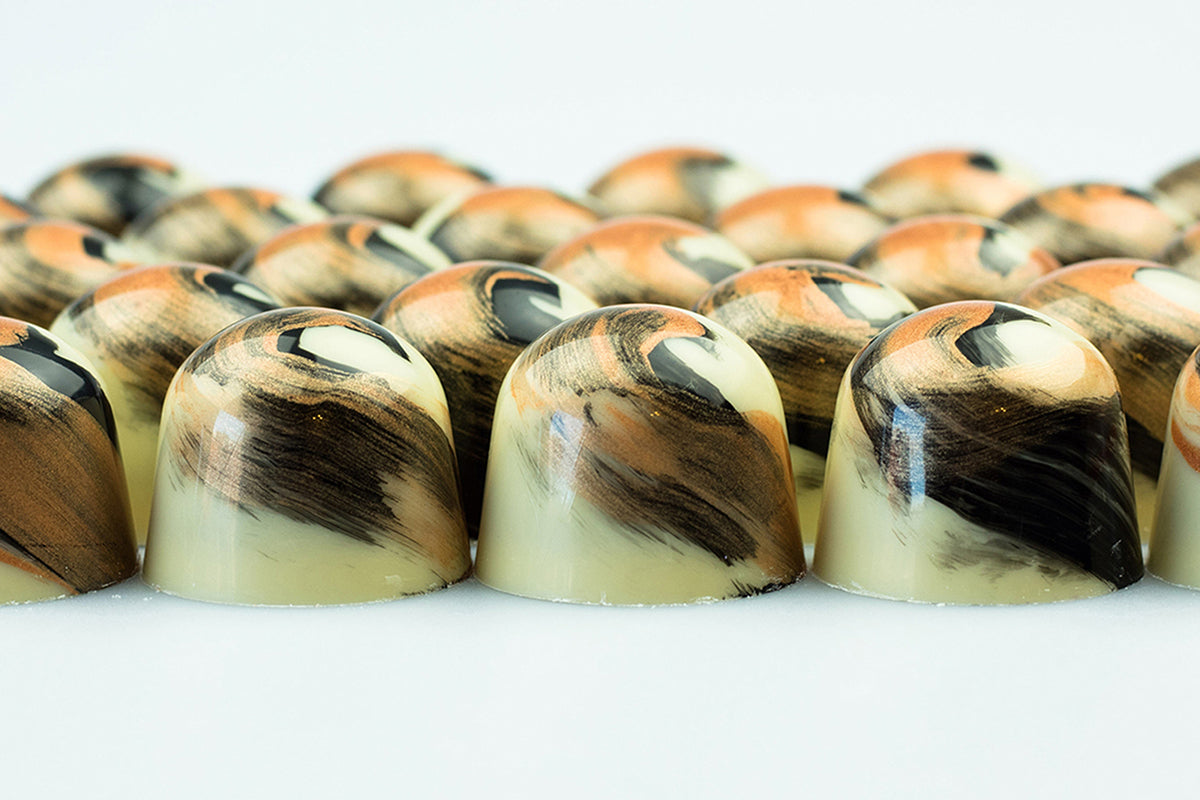 CW1157 - Chocolate World - Cone Ø 30 X 25 mm Polycarbonate Mould