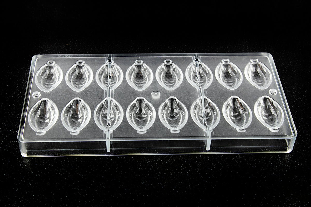 CW12000 - Chocolate World - Facet Cocoa Bean Polycarbonate Mould