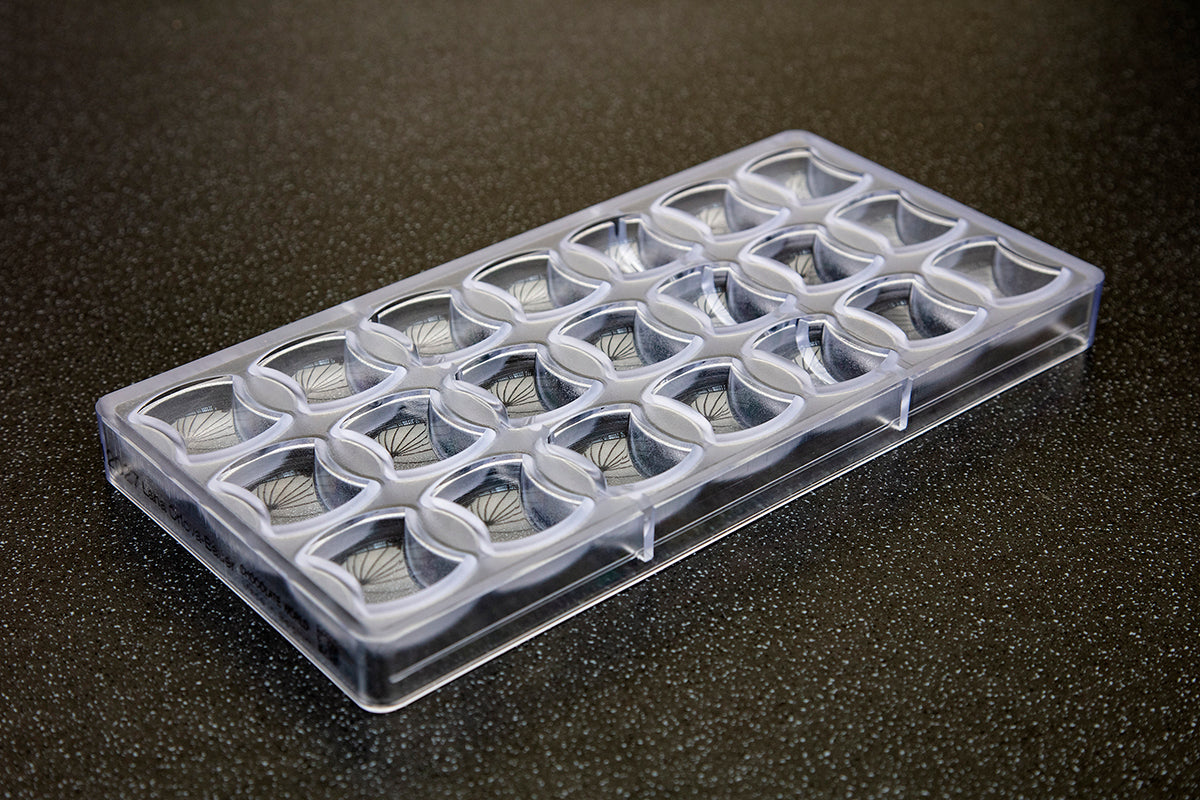 CW12027 - Chocolate World - "The Taster" Lana Bauer Polycarbonate Mould