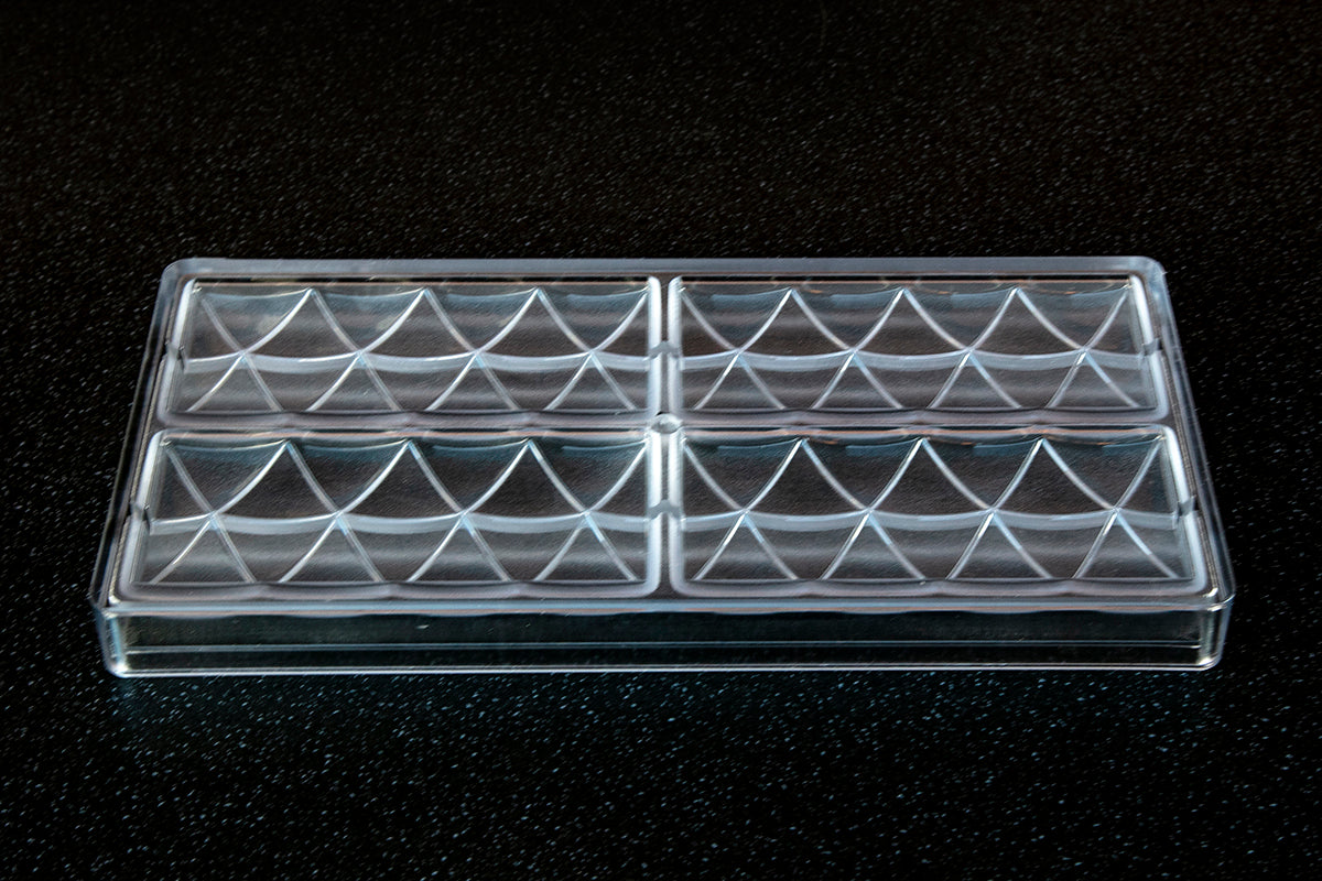 CW12042 - Chocolate World - Convex Triangles Tablet Polycarbonate Mould