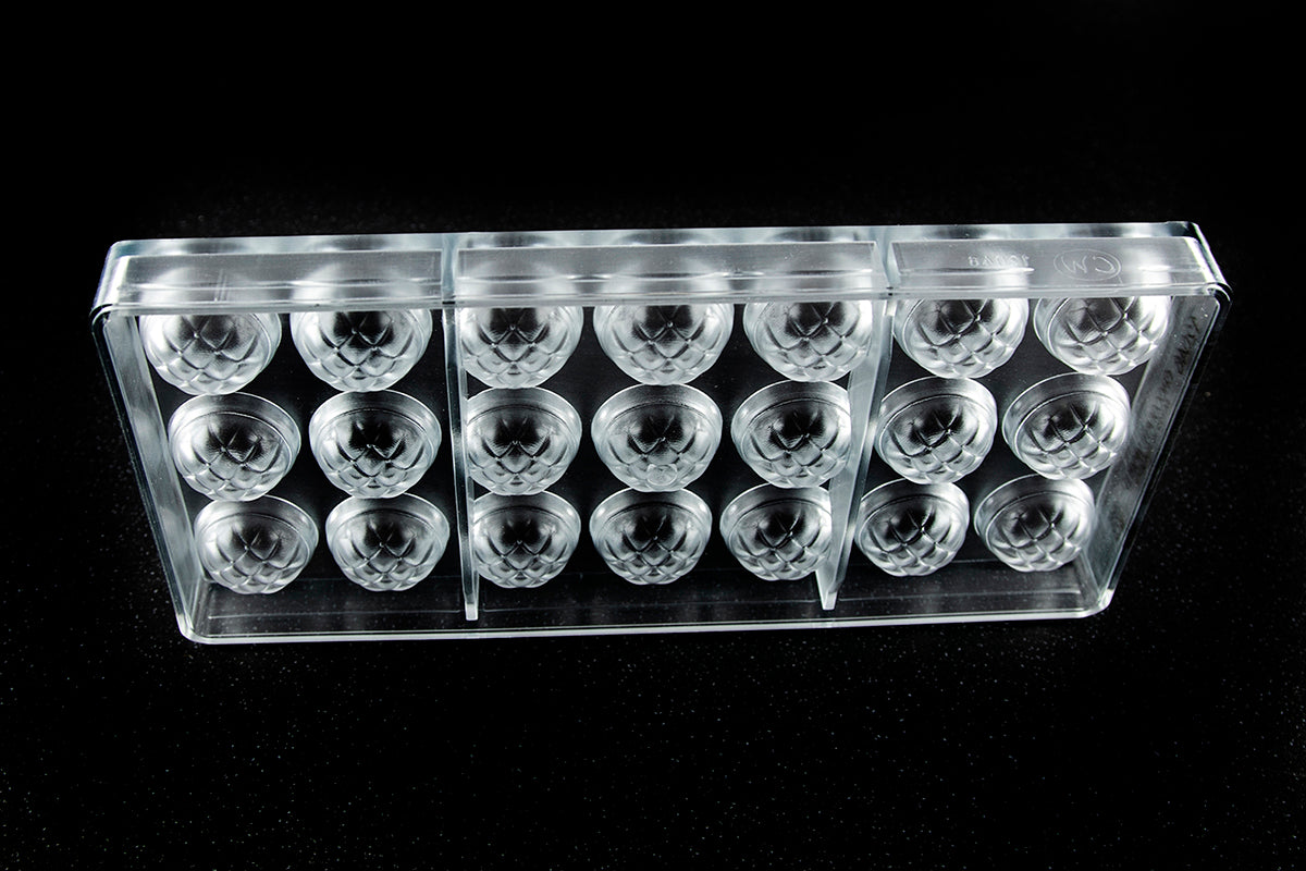 CW12046 - Chocolate World - Chesterfield Chocolate Polycarbonate Mould