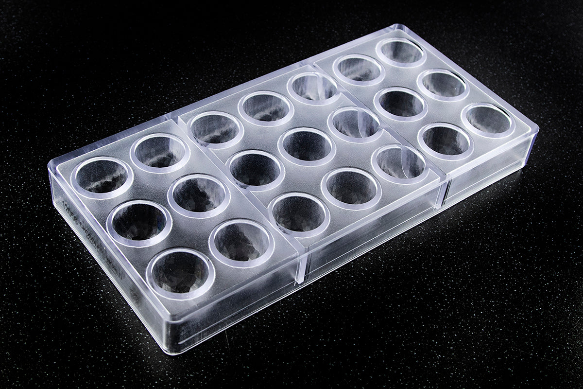 CW12056 - Chocolate World - Faceted Cone Ø 29 x 25 mm Polycarbonate Mould
