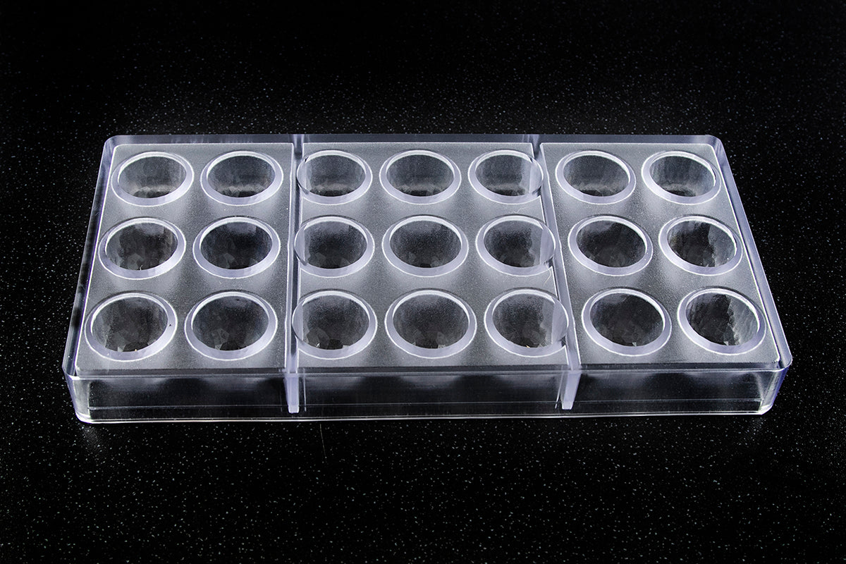 CW12056 - Chocolate World - Faceted Cone Ø 29 x 25 mm Polycarbonate Mould