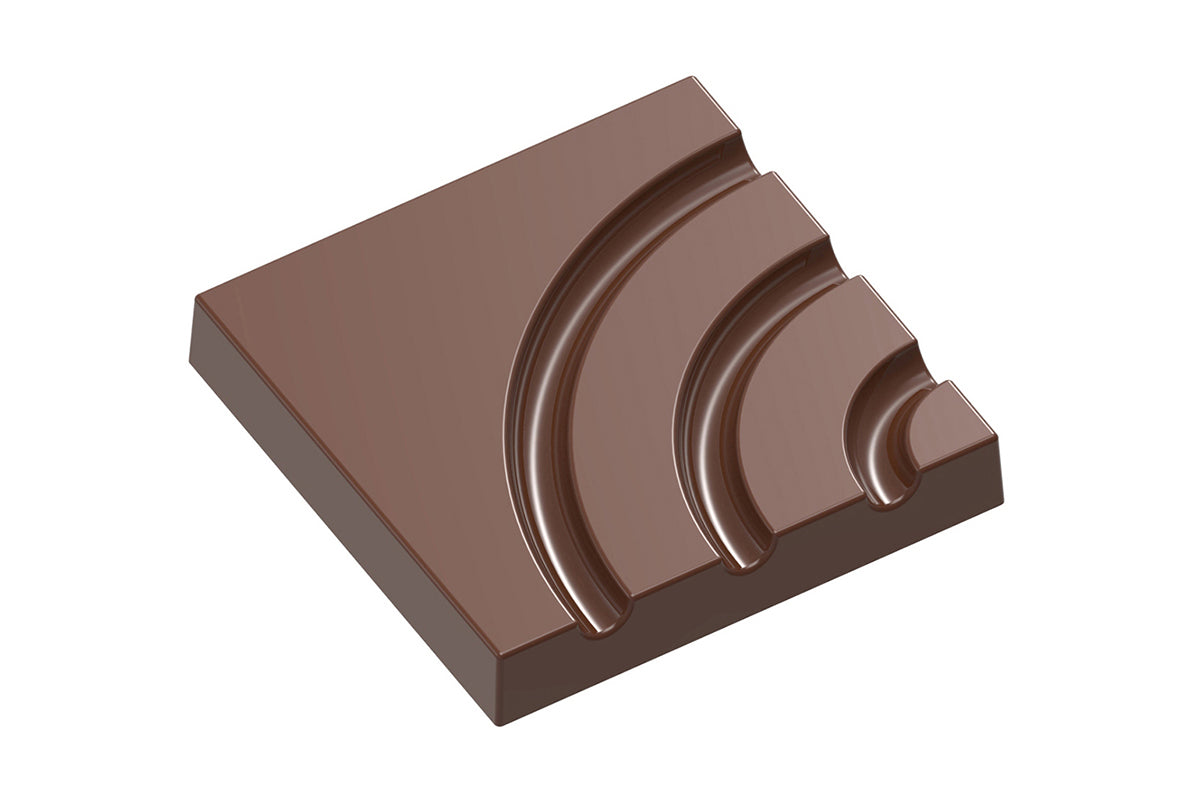 CW12103 - Chocolate World - Egg With Flame 70 mm Polycarbonate Mould