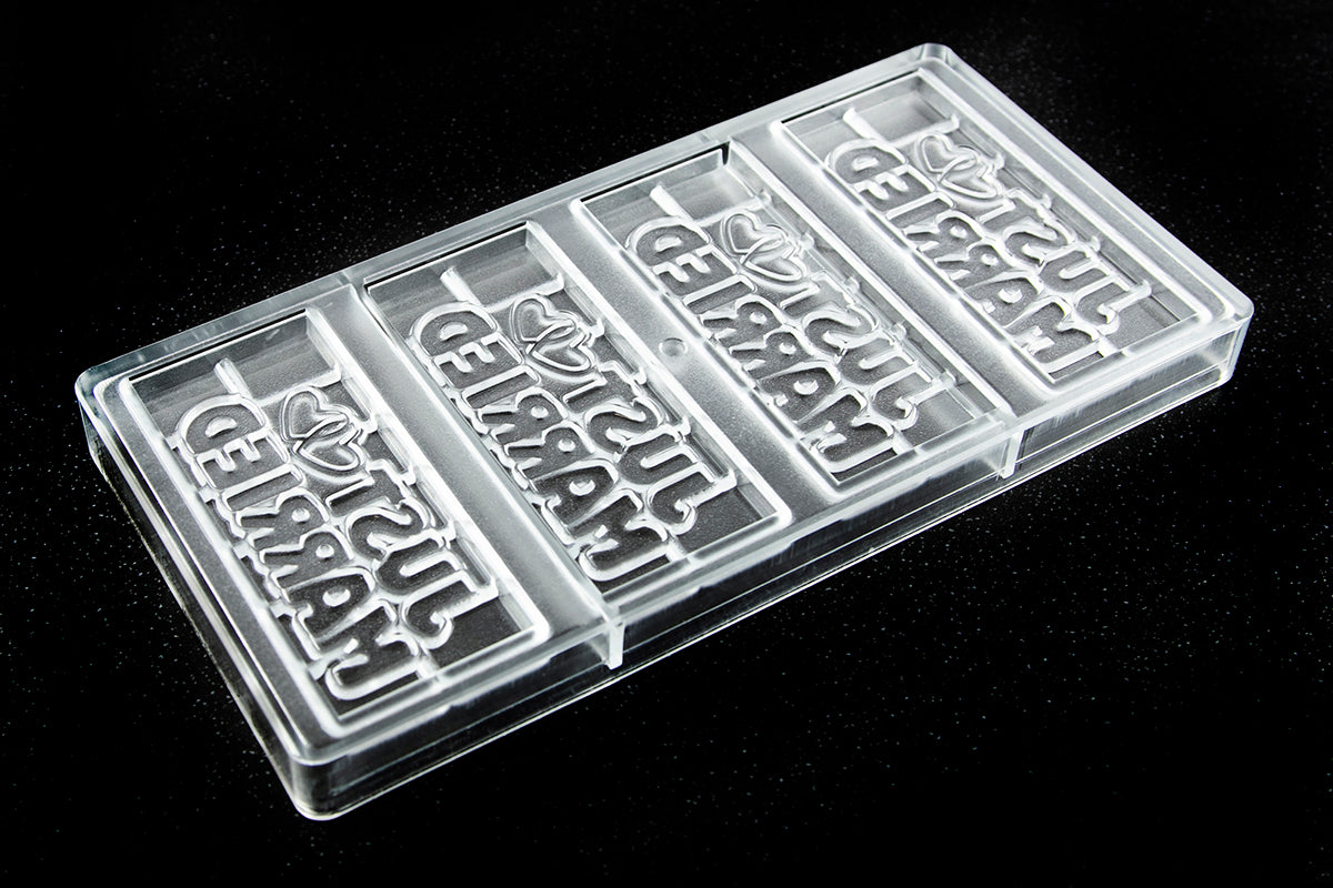 CW12143 - Chocolate World - Just Married Polycarbonate Mould