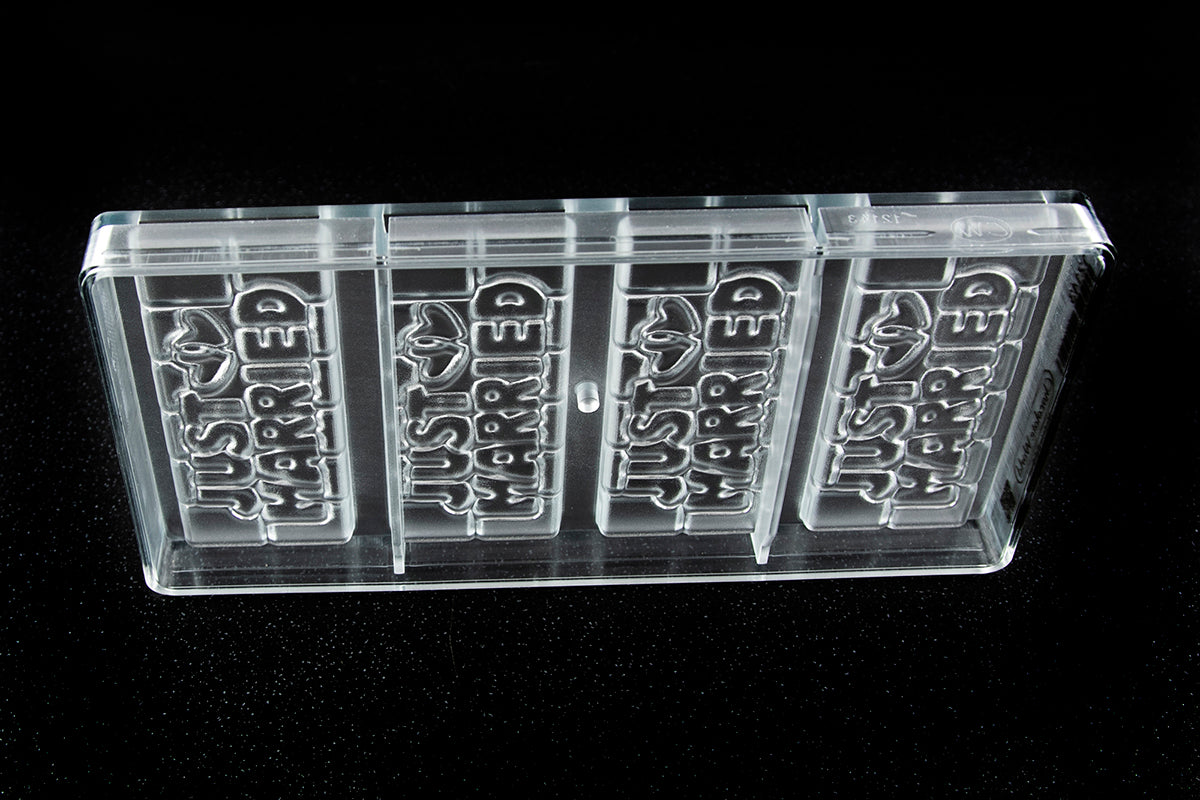 CW12143 - Chocolate World - Just Married Polycarbonate Mould