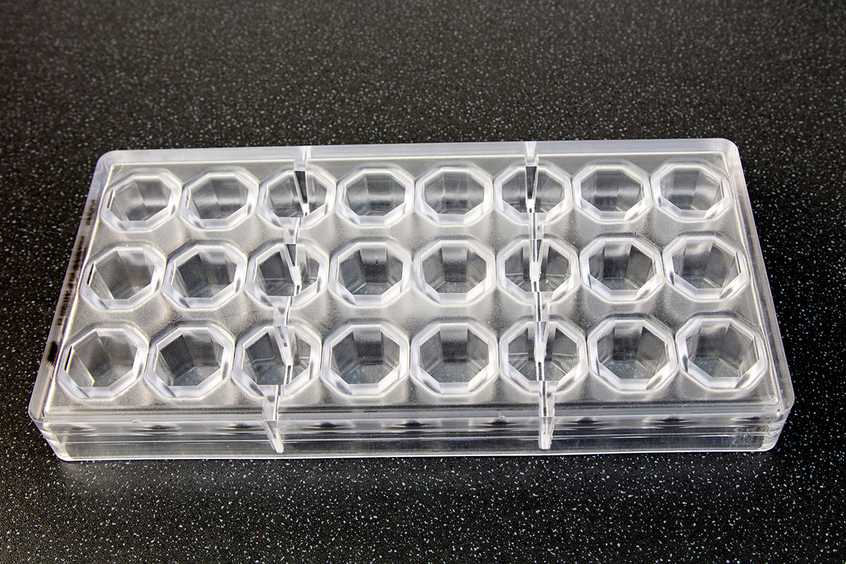 CW1350 - Chocolate World - Octagonal Cup Polycarbonate Mould