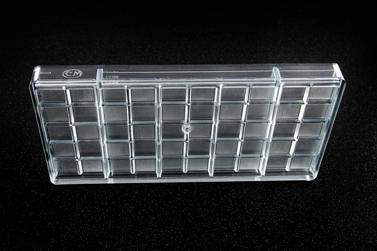 CW1366 - Chocolate World - 41 g Chocolate Tablet Polycarbonate Mould