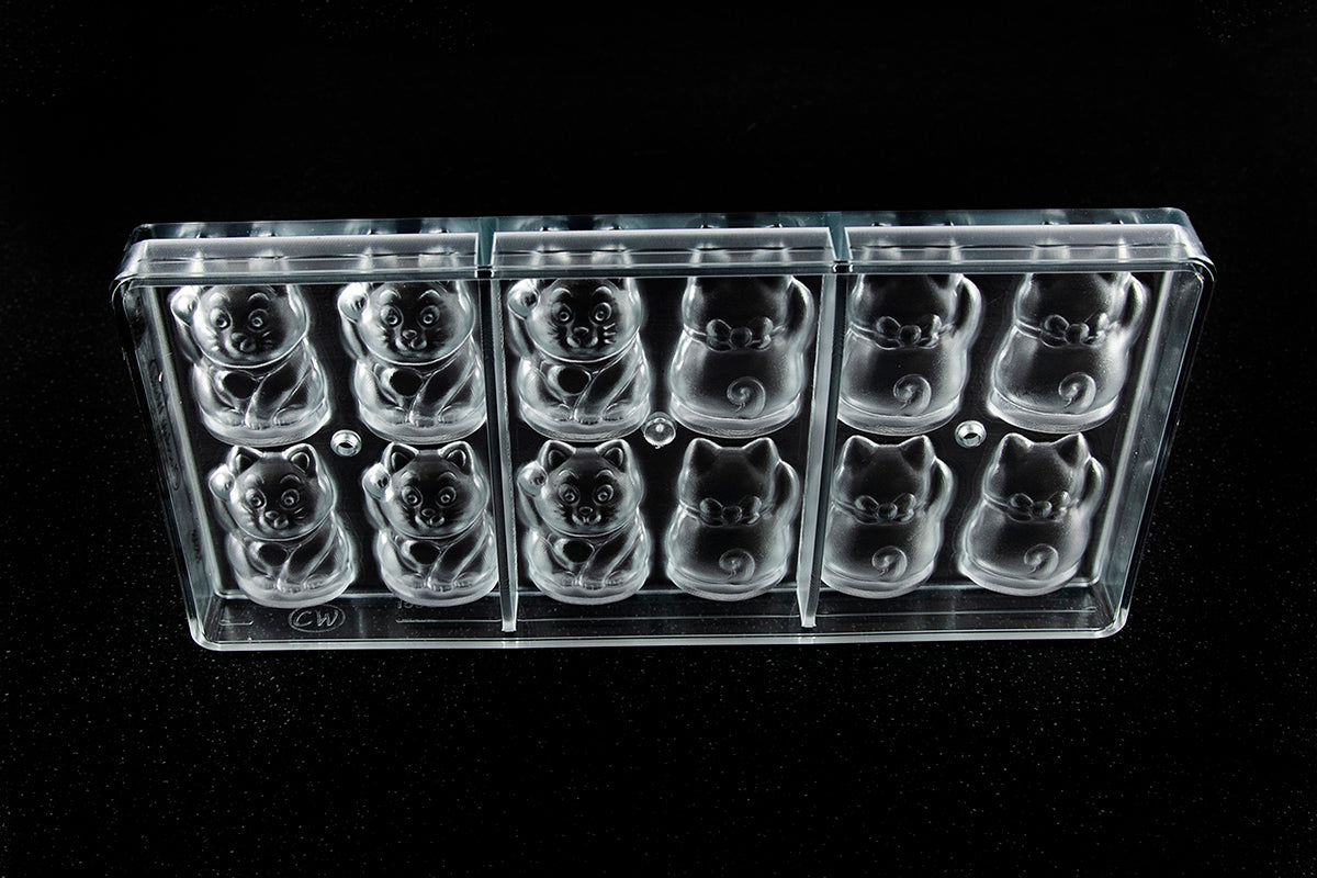 CW1598 - Chocolate World - Maneki Neko Lucky Cat Polycarbonate Mould