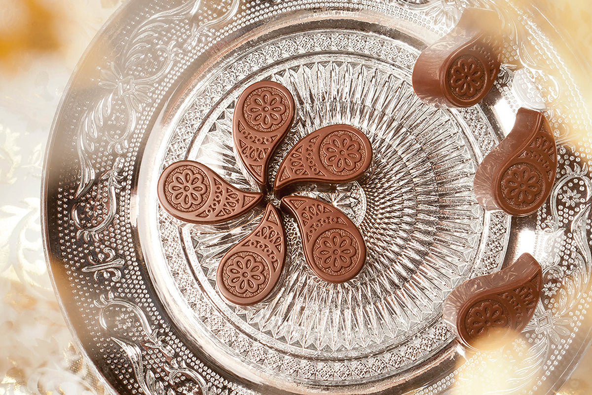 CW1779 - Chocolate World - Drop Scherazade Polycarbonate Mould