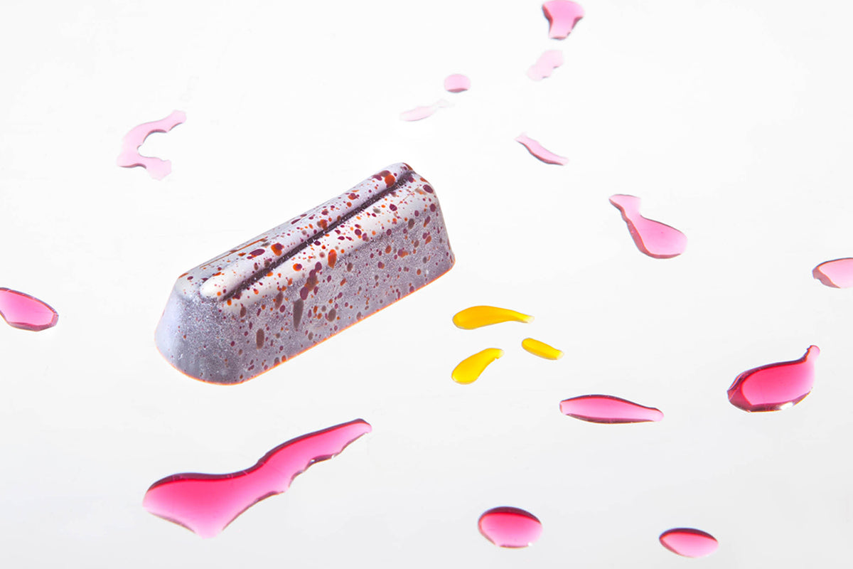 CW1784 - Chocolate World - Chocolate Bar With Line Polycarbonate Mould