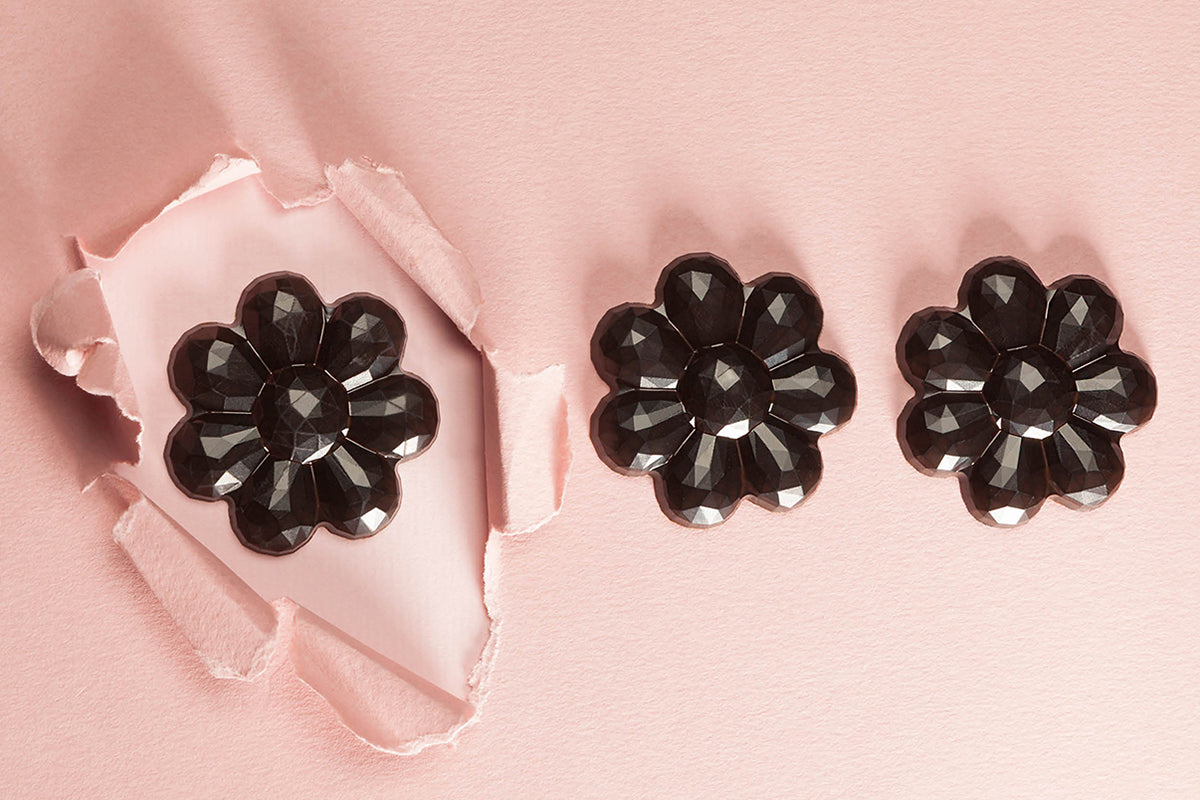 CW1928 - Chocolate World - Chocolate Flower Facet Polycarbonate Mould