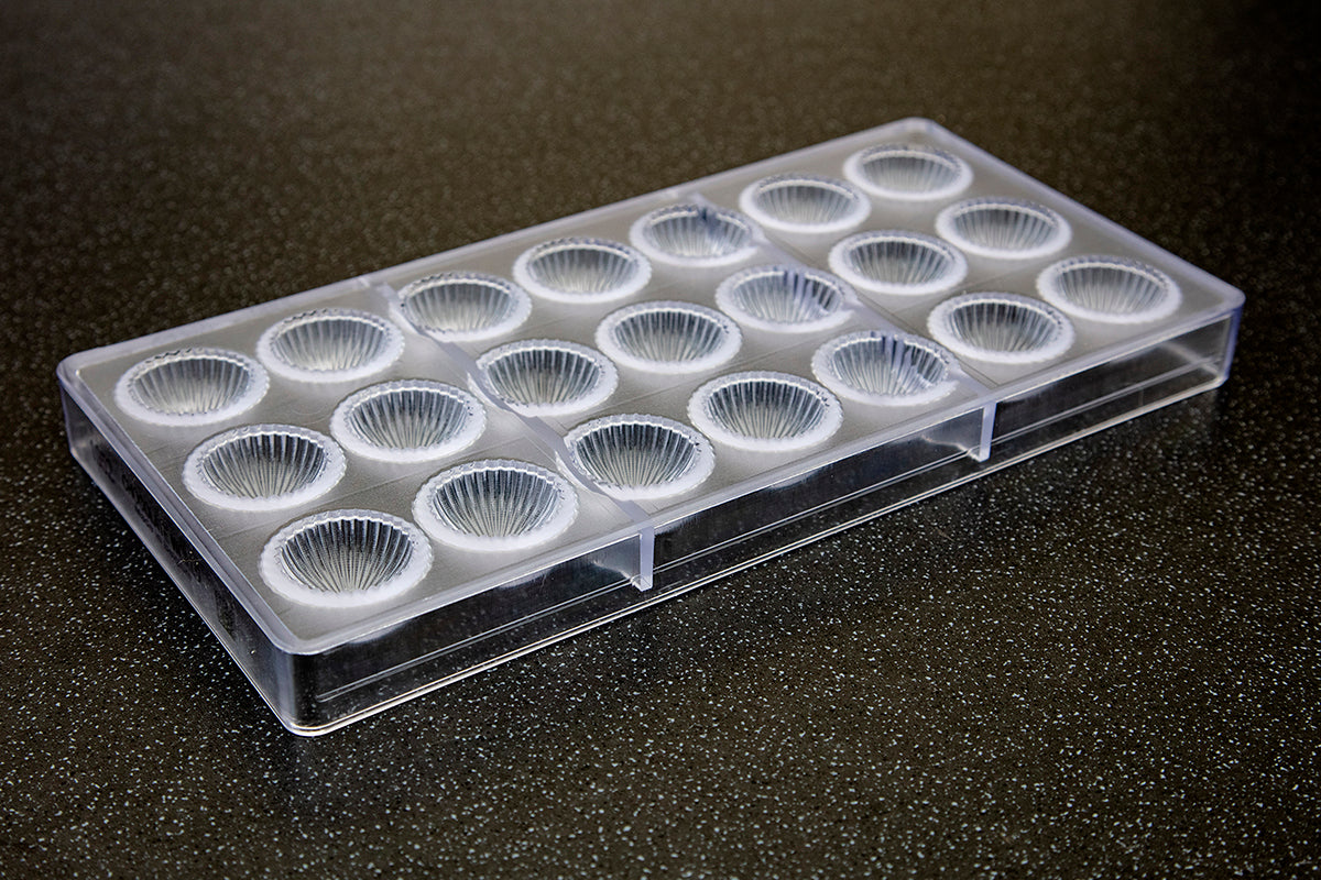 CW1952 - Chocolate World - Half Sphere Pleated Polycarbonate Mould