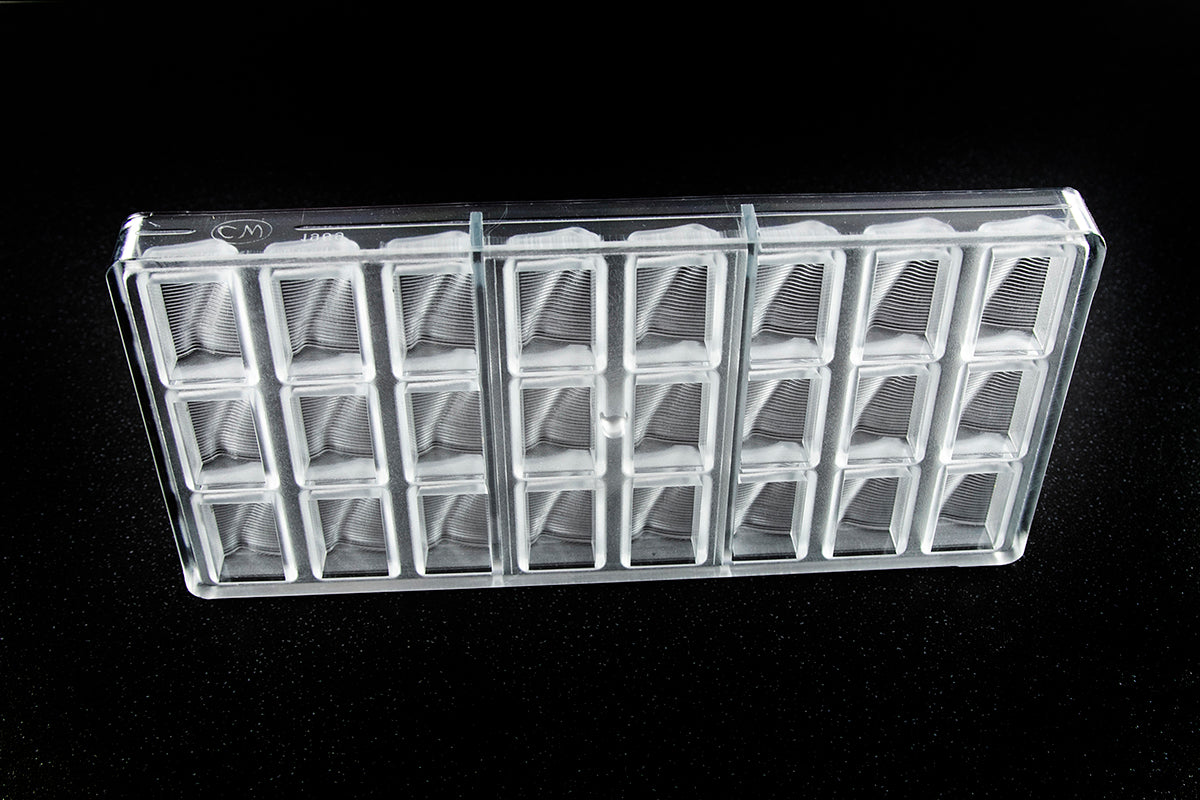 CW1969 - Chocolate World - Pleated Rectangle Polycarbonate Mould