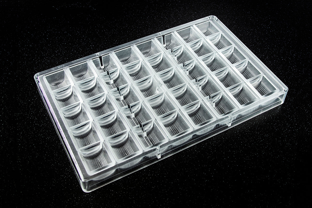 CW2100 - Chocolate World - Rounded 38 g Tablet Polycarbonate Mould