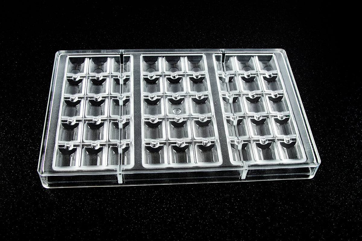 CW2310 - Chocolate World - Rounded Tablet 92 g Polycarbonate Mould