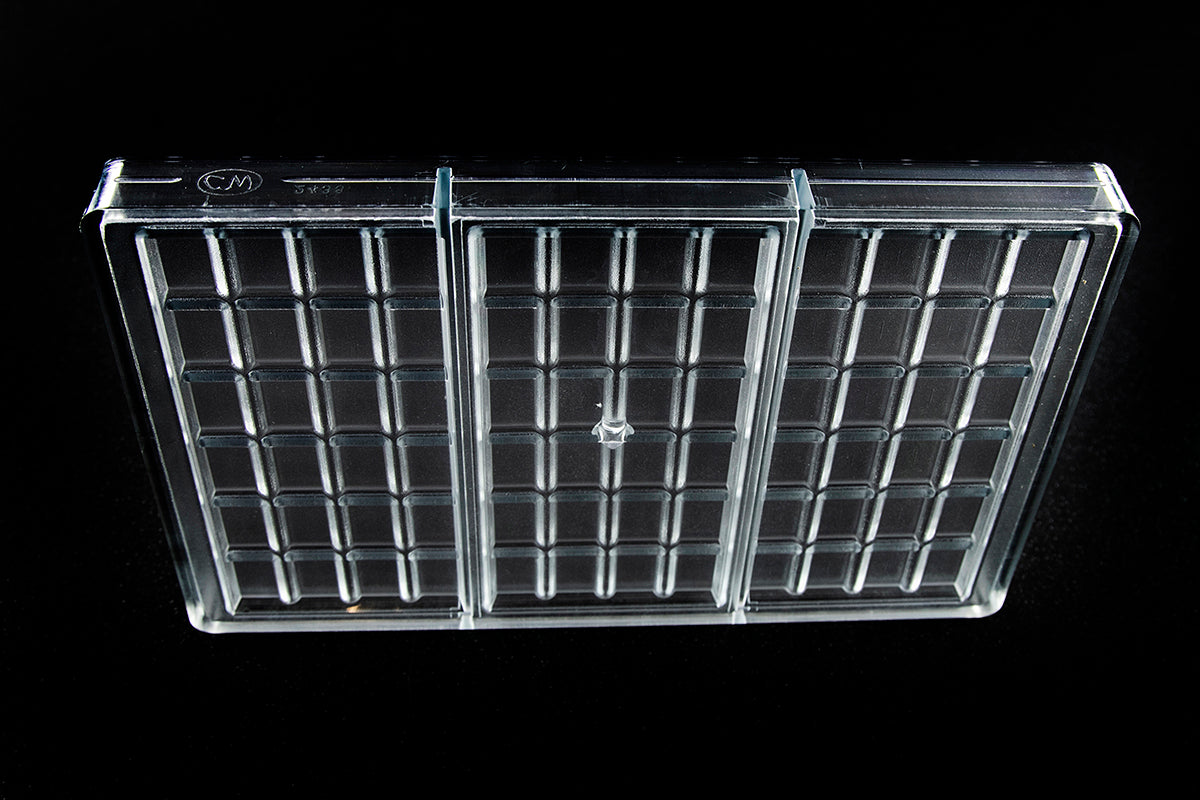 CW2438 - Chocolate World - Rectangle 70 g Tablet Polycarbonate Mould