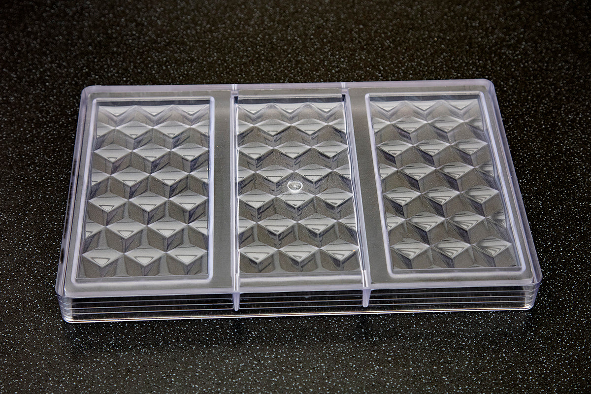 CW2448 - Chocolate World - Facet 80 g Tablet Polycarbonate Mould